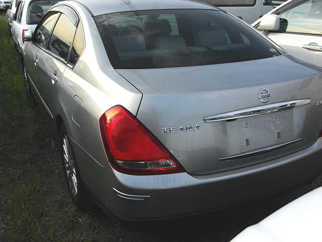 2003 Nissan Teana