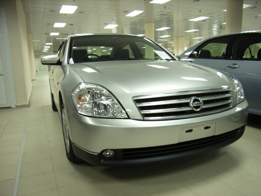 2003 Nissan Teana Wallpapers