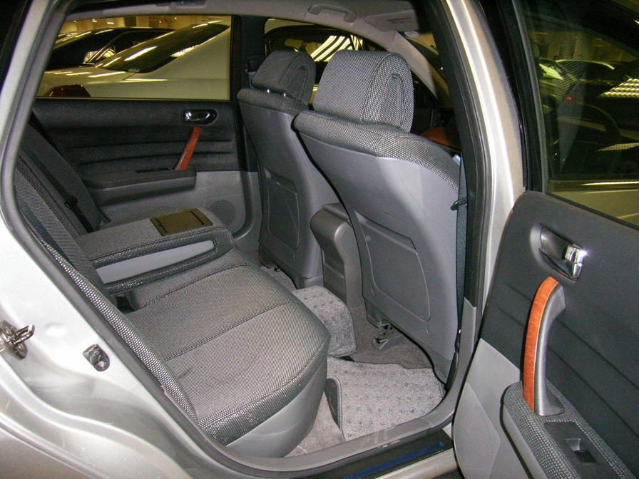 2003 Nissan Teana Images
