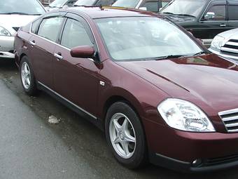 2003 Nissan Teana Photos