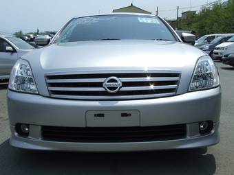 2003 Nissan Teana Pictures