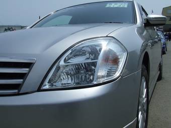 2003 Nissan Teana Pics