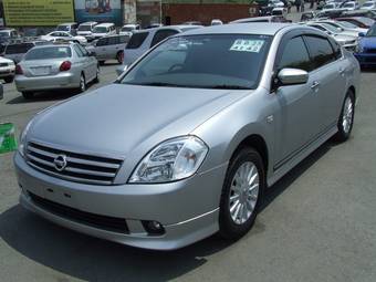 2003 Nissan Teana Photos