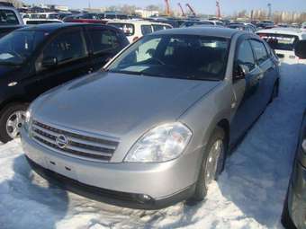 2003 Nissan Teana Photos