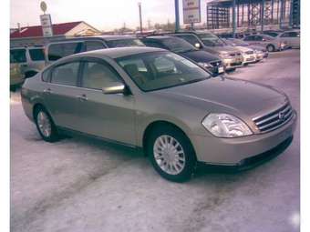 2003 Nissan Teana Pictures