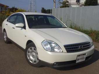 2003 Nissan Teana Photos