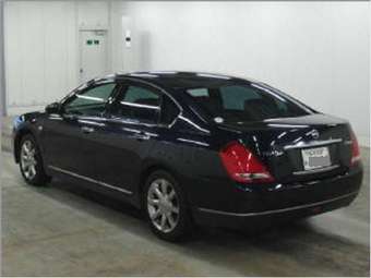 2003 Nissan Teana Pictures