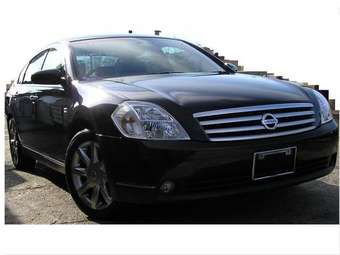 2003 Nissan Teana Photos