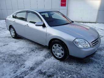 2003 Nissan Teana Pictures
