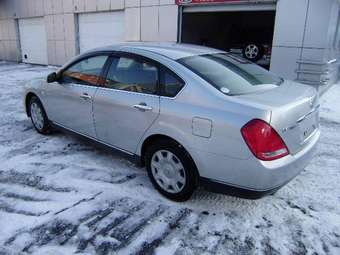 2003 Nissan Teana Pictures