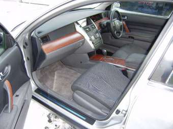 2003 Nissan Teana Photos
