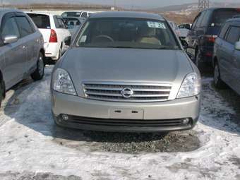 2003 Nissan Teana Photos