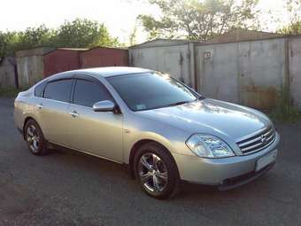 2003 Nissan Teana Photos