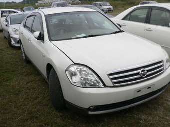 2003 Nissan Teana Pictures