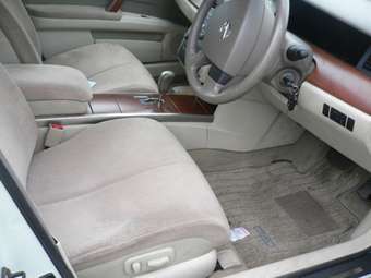 2003 Nissan Teana Photos