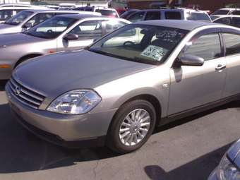 2003 Nissan Teana Pictures