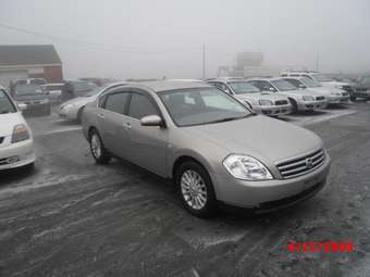 2003 Nissan Teana Photos