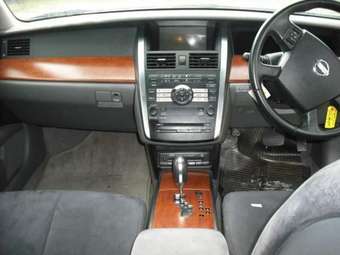 2003 Nissan Teana Photos