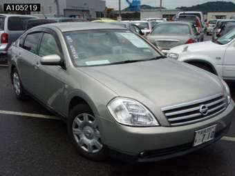 2003 Nissan Teana Pictures