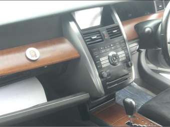 2003 Nissan Teana Pictures