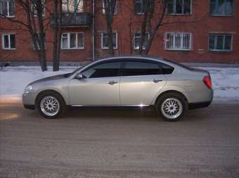 2003 Nissan Teana Pictures