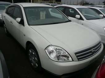 2003 Nissan Teana Images