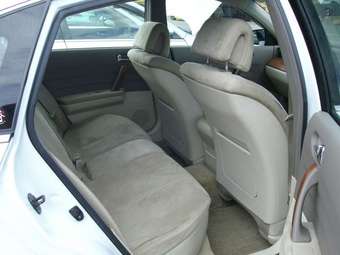 2003 Nissan Teana Photos