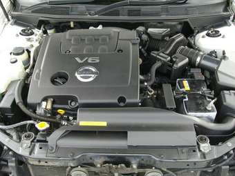 2003 Nissan Teana Photos