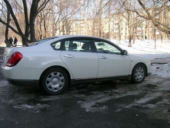 2003 Nissan Teana Photos