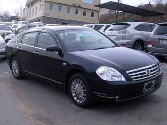 2003 Nissan Teana Photos