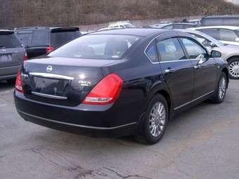 2003 Nissan Teana Photos