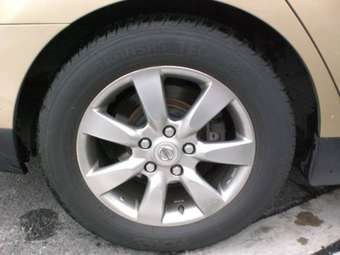 2003 Nissan Teana Photos