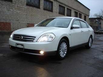 2003 Nissan Teana Pictures