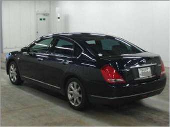 2003 Nissan Teana Pictures
