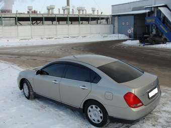 2003 Nissan Teana Pictures