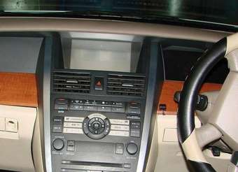 2003 Nissan Teana Pics