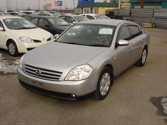 2003 Nissan Teana Pictures