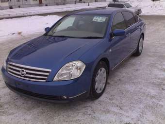 2003 Nissan Teana Photos