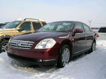 2003 Nissan Teana Pictures