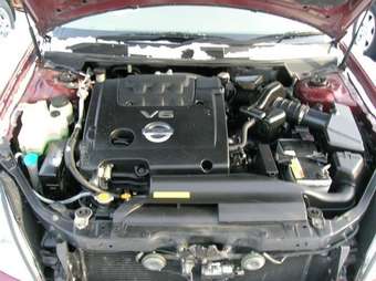 2003 Nissan Teana Photos
