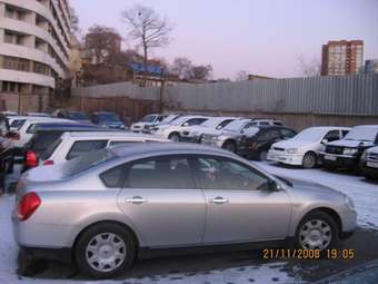 2003 Nissan Teana Pics