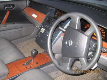 2003 Nissan Teana Pictures
