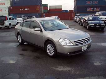 2003 Nissan Teana Images