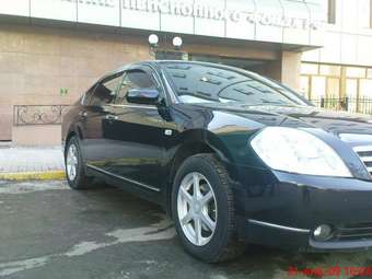 2003 Nissan Teana Photos