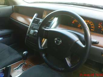 2003 Nissan Teana Pictures