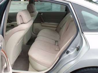 2003 Nissan Teana Pictures