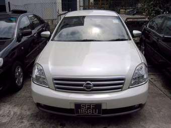 2003 Nissan Teana Pics