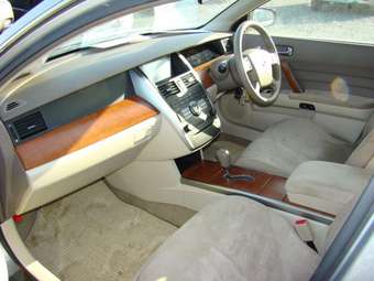 2003 Nissan Teana Photos