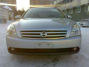 2003 Nissan Teana Photos