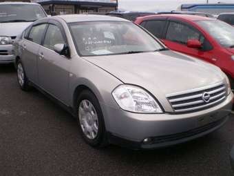 2003 Nissan Teana Photos